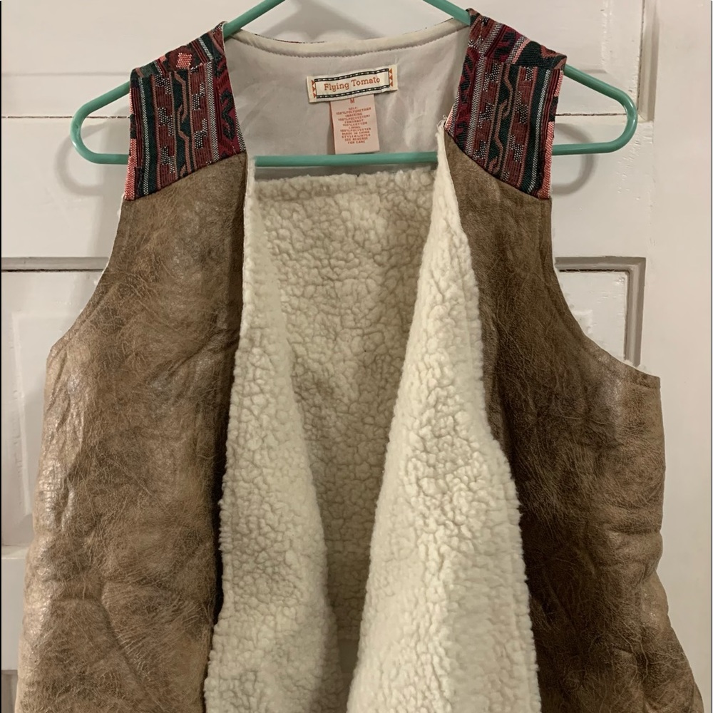 Adorable western leather cardigan with Aztec print!